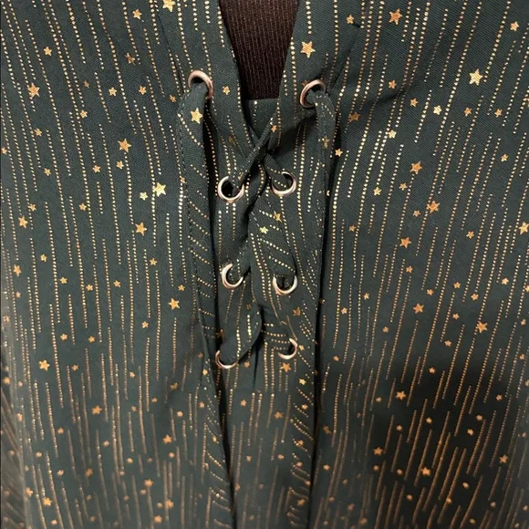 BloomChic Plus Glitter Lantern Sleeve Blouse - Picture 5 of 13